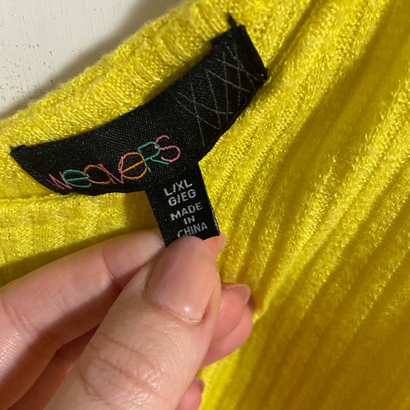 Yellow Flowy Crop Top - Picture 2 of 2